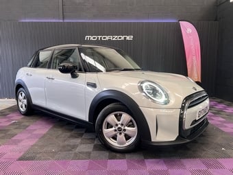 Mini Hatch 2022