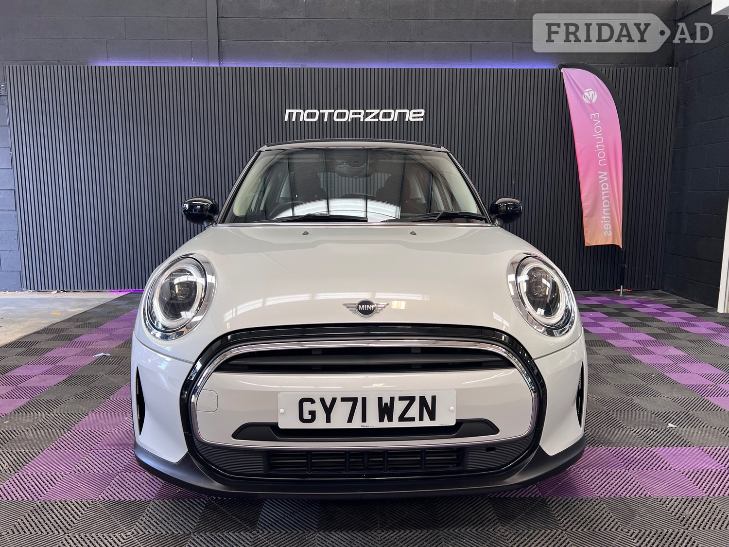 Mini Hatch 2022 - Cars
