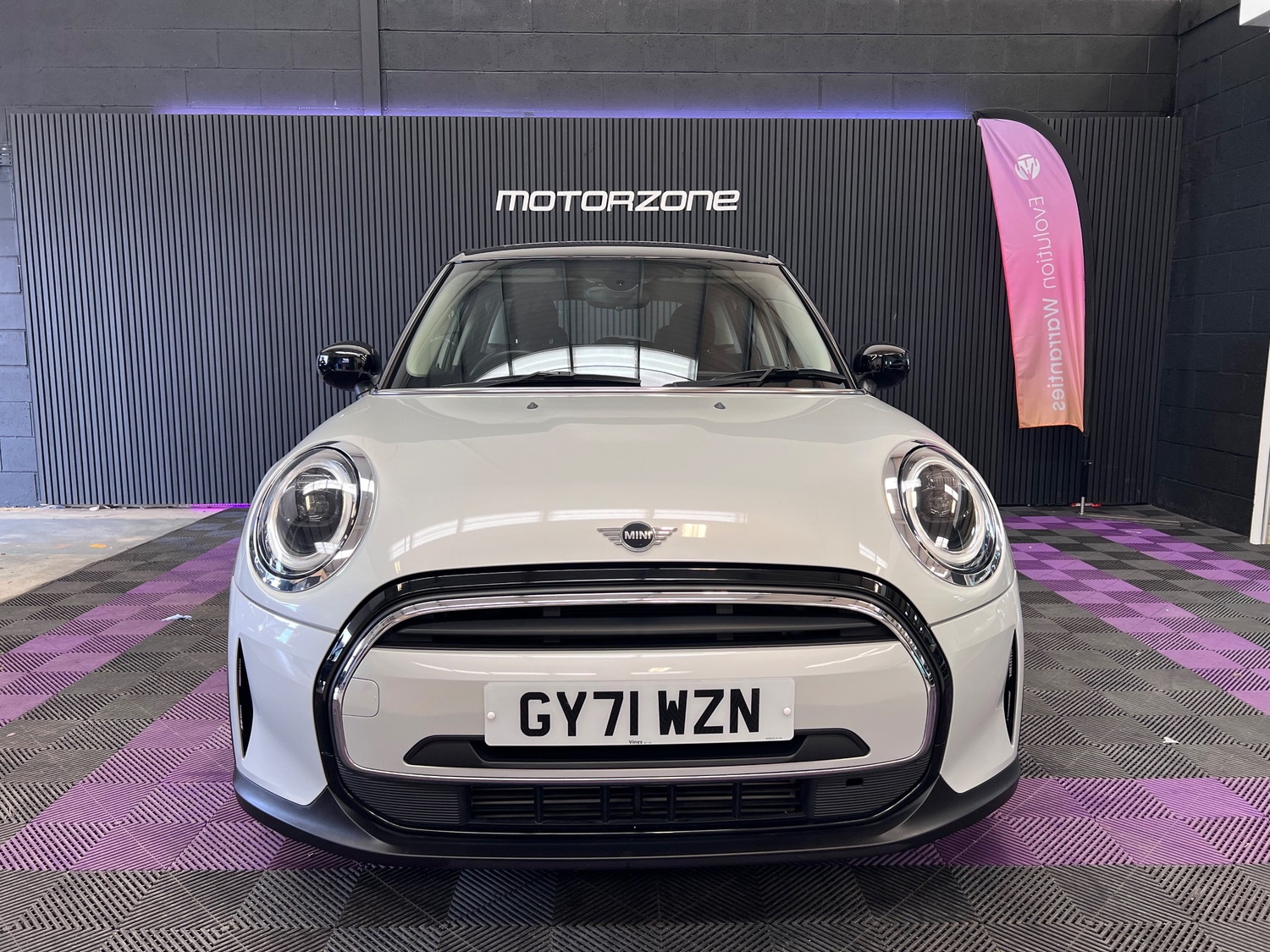 Mini Hatch 2022 - Cars