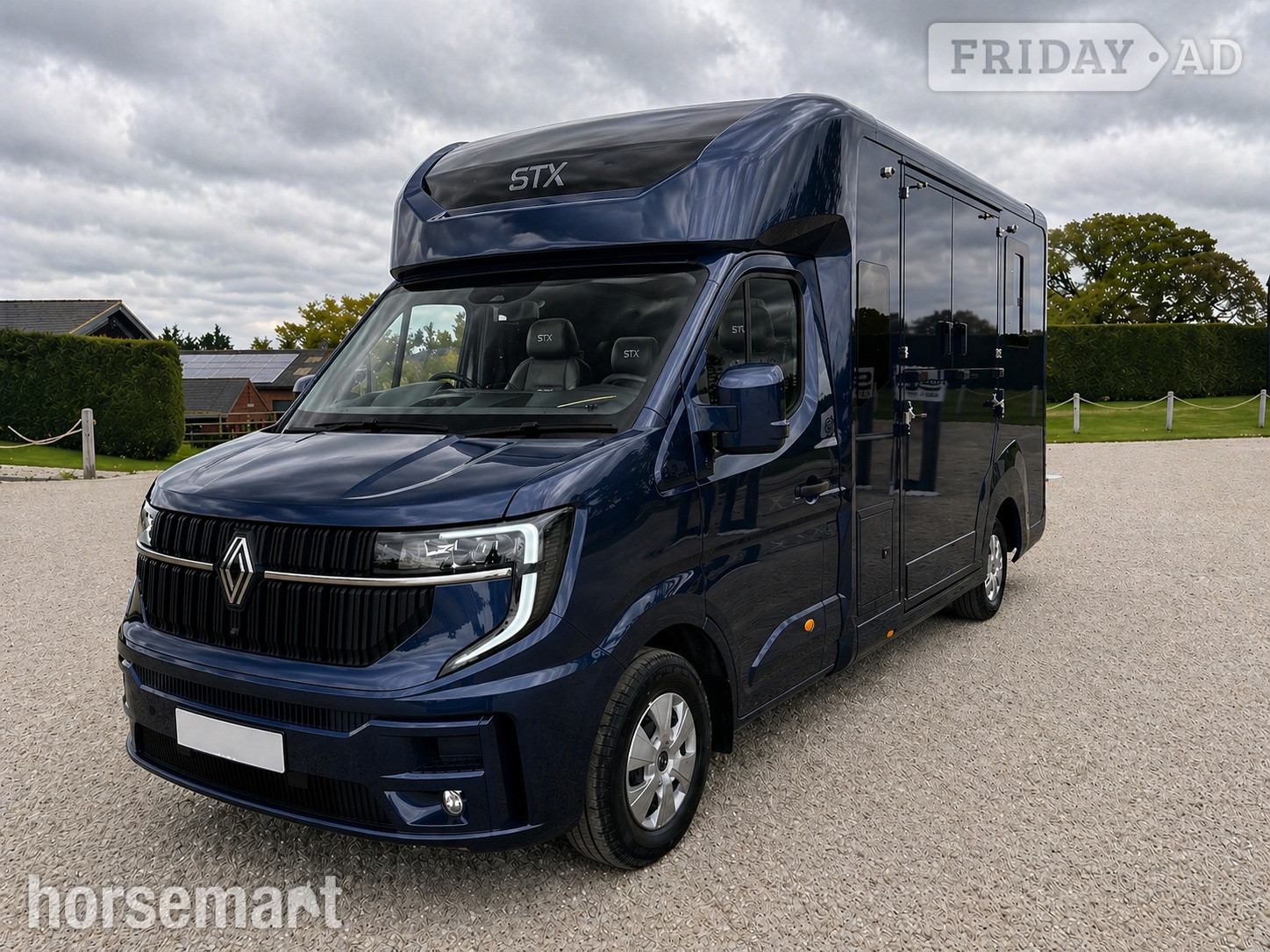 Stephex  Renault Master Horsebox - Trailers & Horseboxes