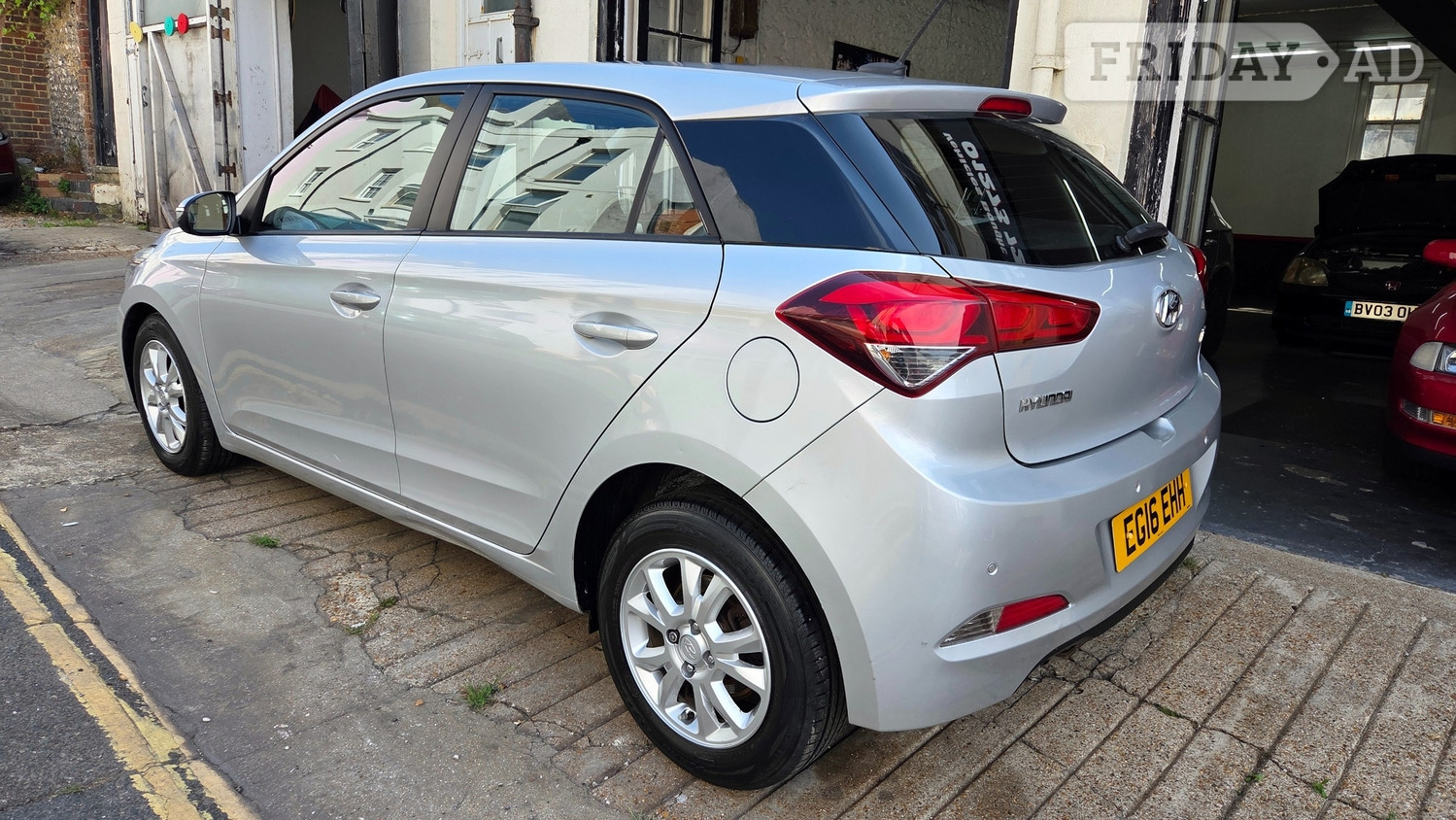 [ berth ]Hyundai i20