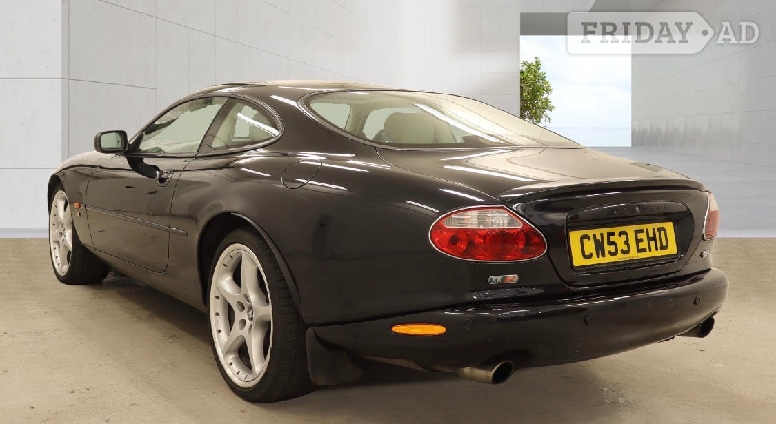 Jaguar XKR 2003 in Bristol