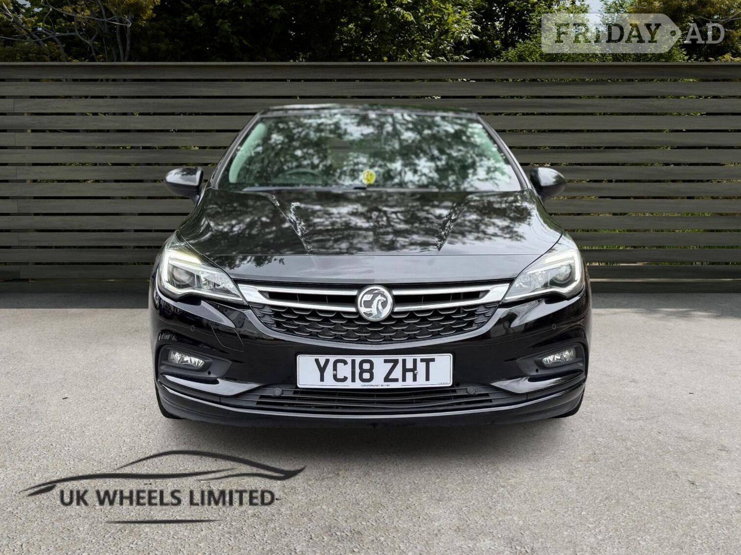 [ berth ]Vauxhall Astra