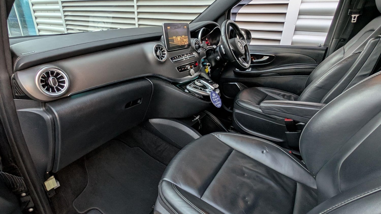 [ berth ]Mercedes-Benz V Class