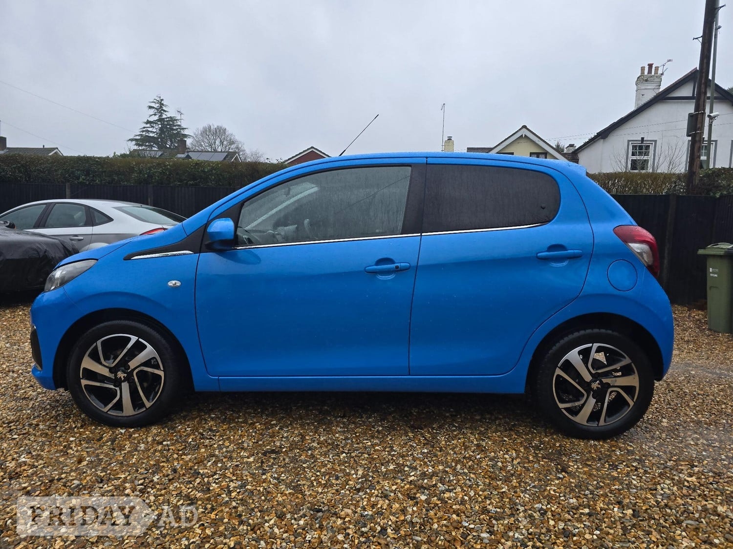 [ berth ]Peugeot 108