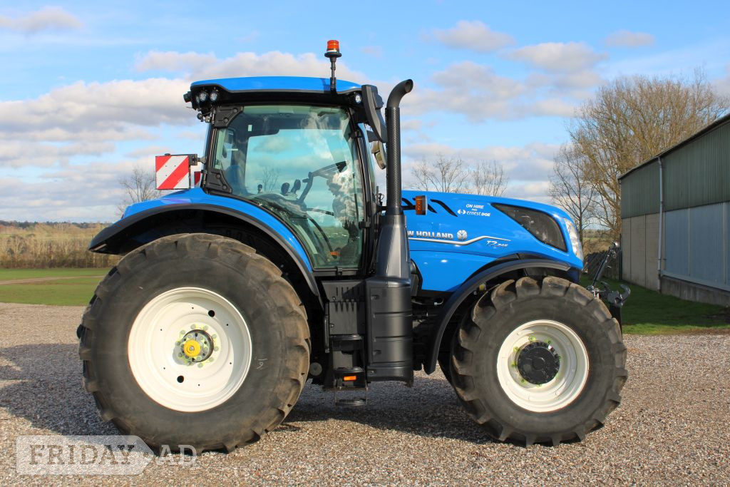 New Holland T7.245PCSW () Tractor - Farm & Agricultural Vehicles