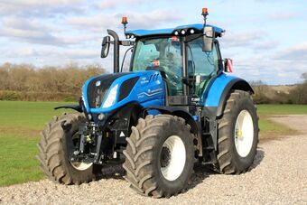 New Holland T7.245PCSW () Tractor