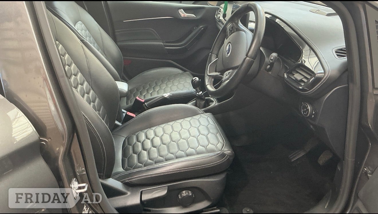 [ berth ]Ford Fiesta