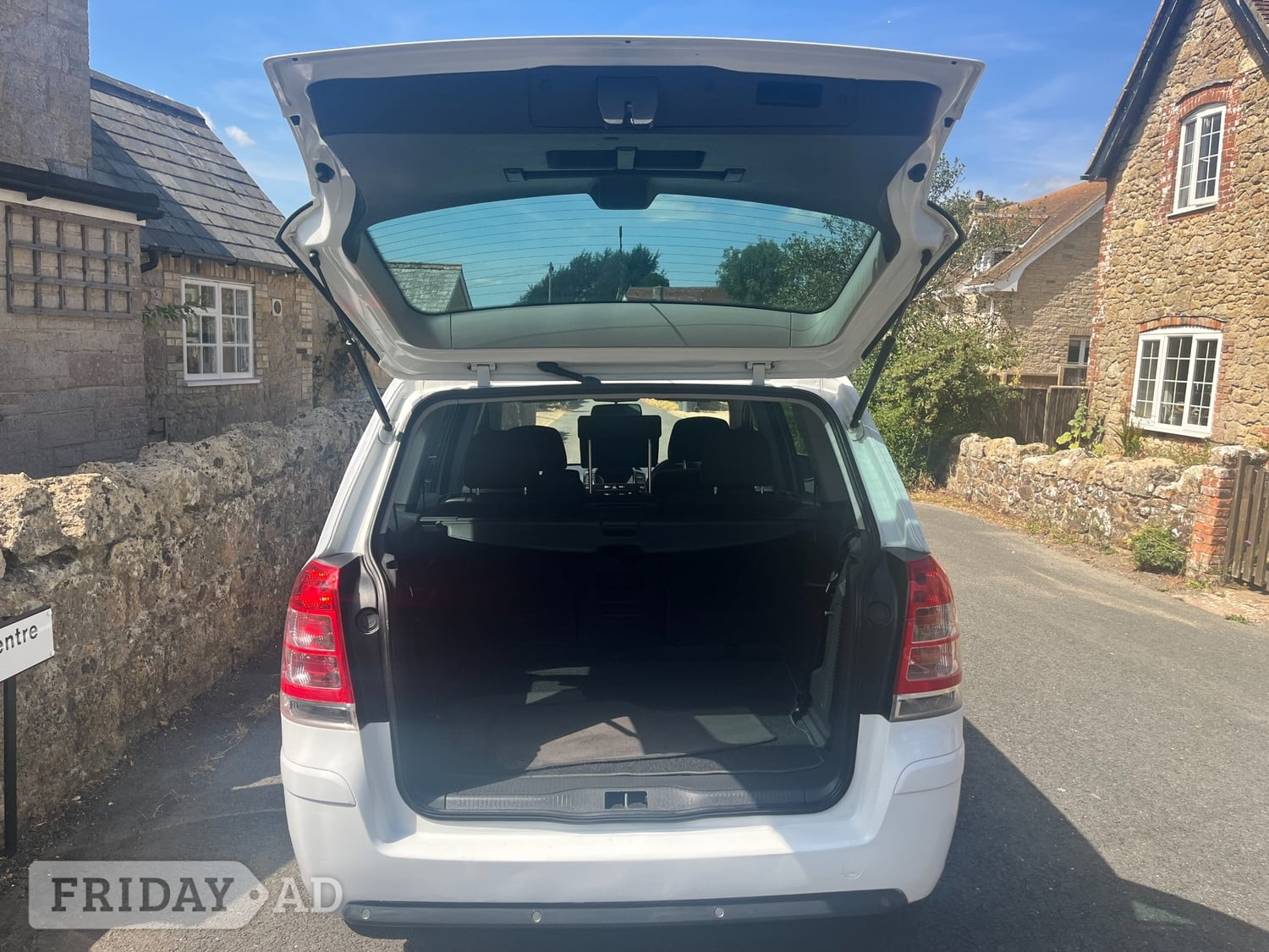 Vauxhall Zafira 2011 - Cars