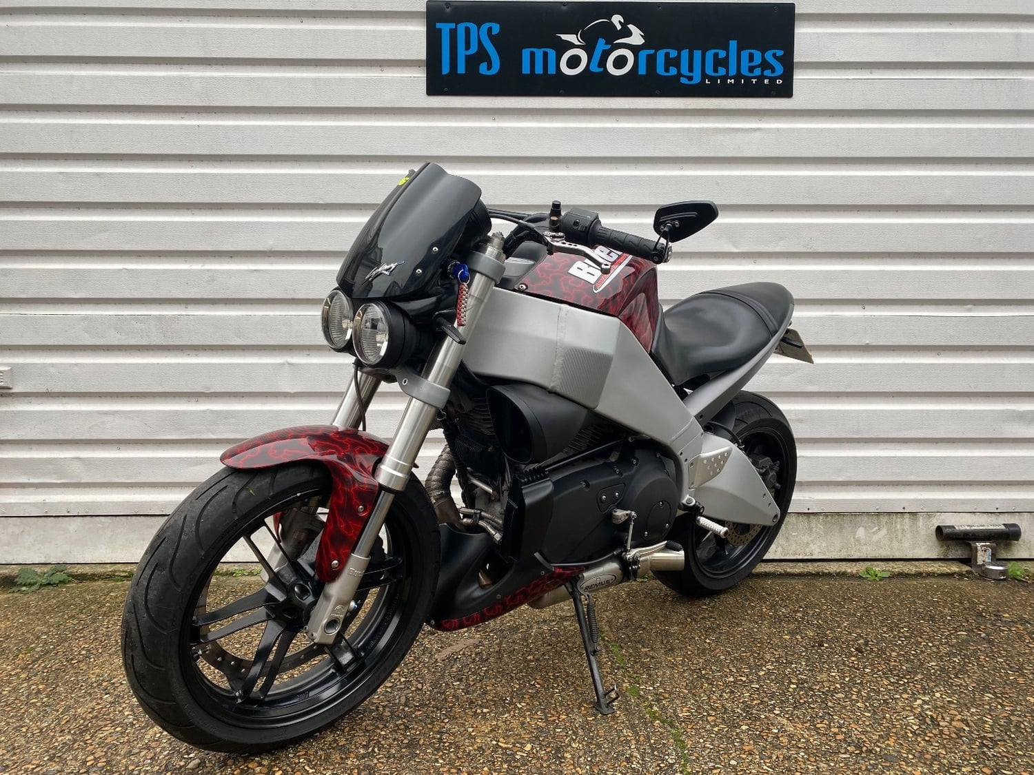 Buell XB9S 2005 - Motorbikes, Scooters & Quads