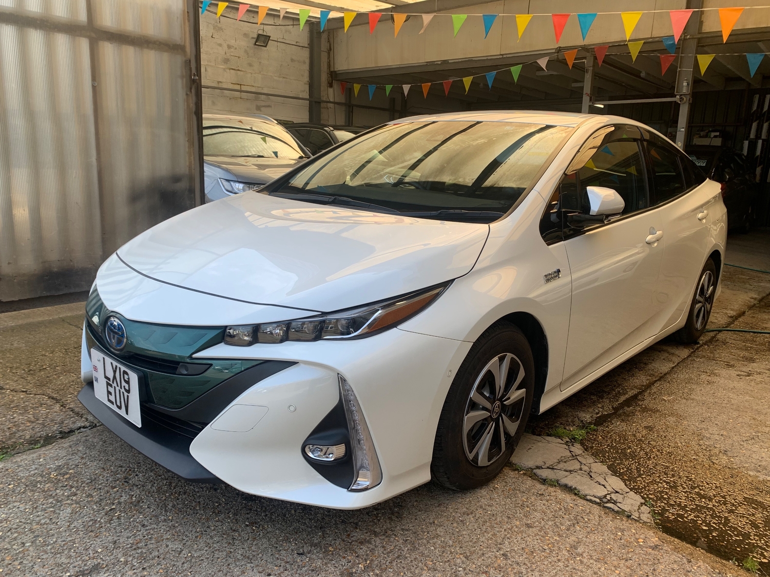 Toyota Prius 2019 - Cars