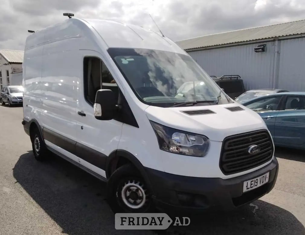 Ford Transit 2019 in Harrow