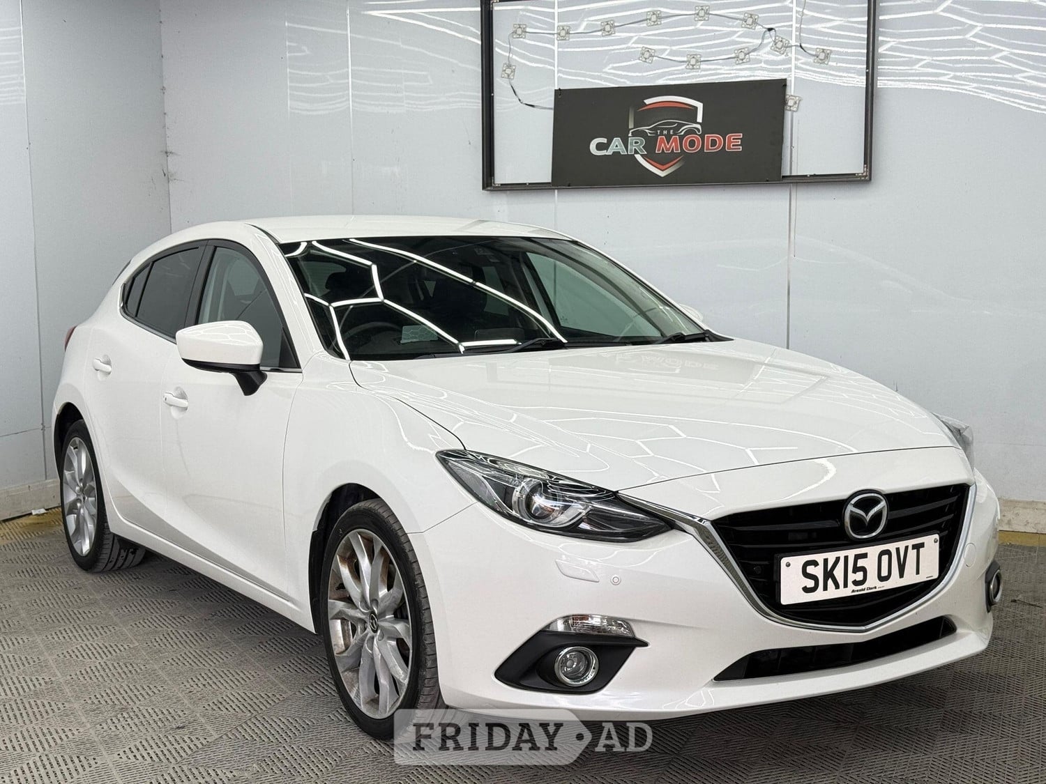 Mazda 3 2015 in Hillingdon