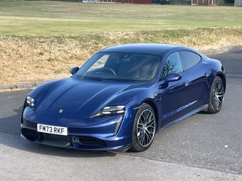 Porsche Taycan 2023