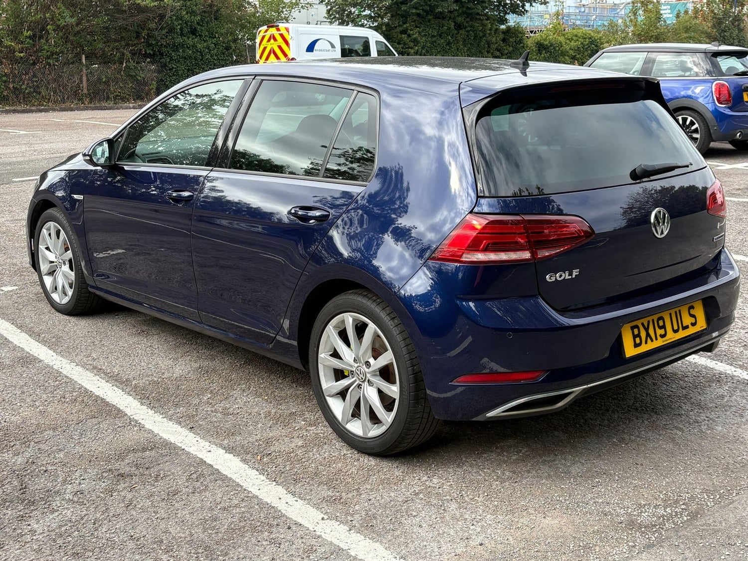 Volkswagen Golf 2019 - Cars in East Molesey