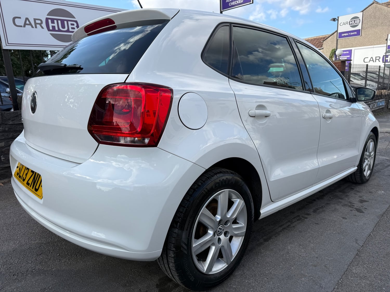 Volkswagen Polo 2013 - Cars