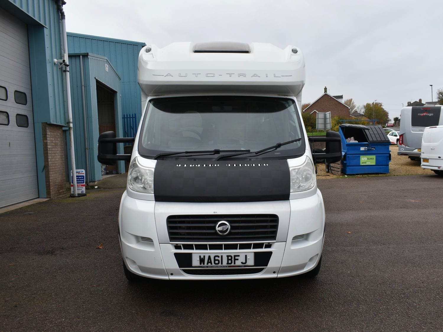 [ berth ]Auto-Trail Tracker FB