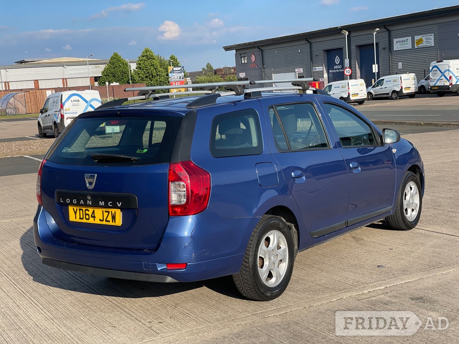 [ berth ]Dacia Logan