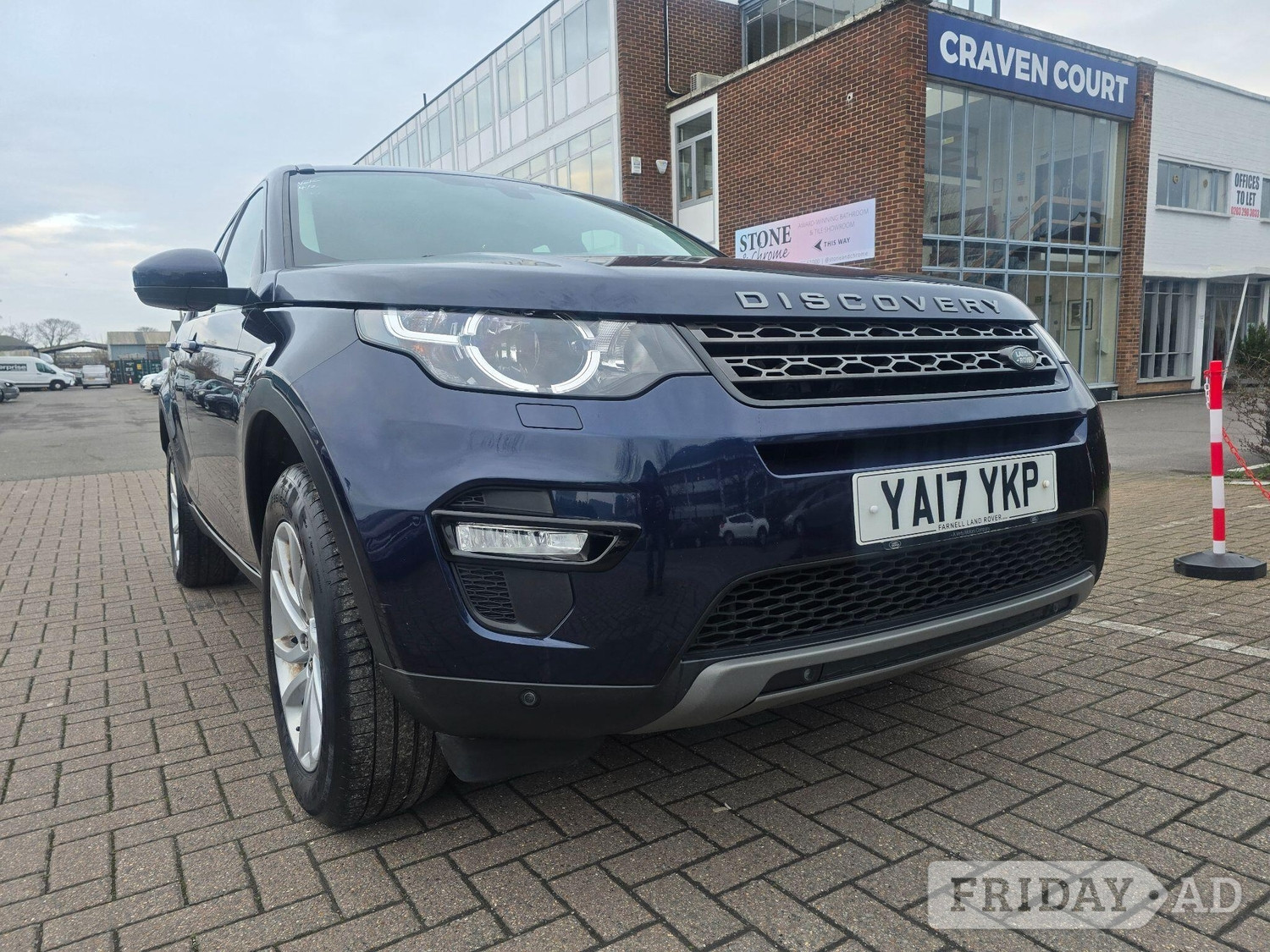 Land Rover Discovery Sport 2017 in Camberley