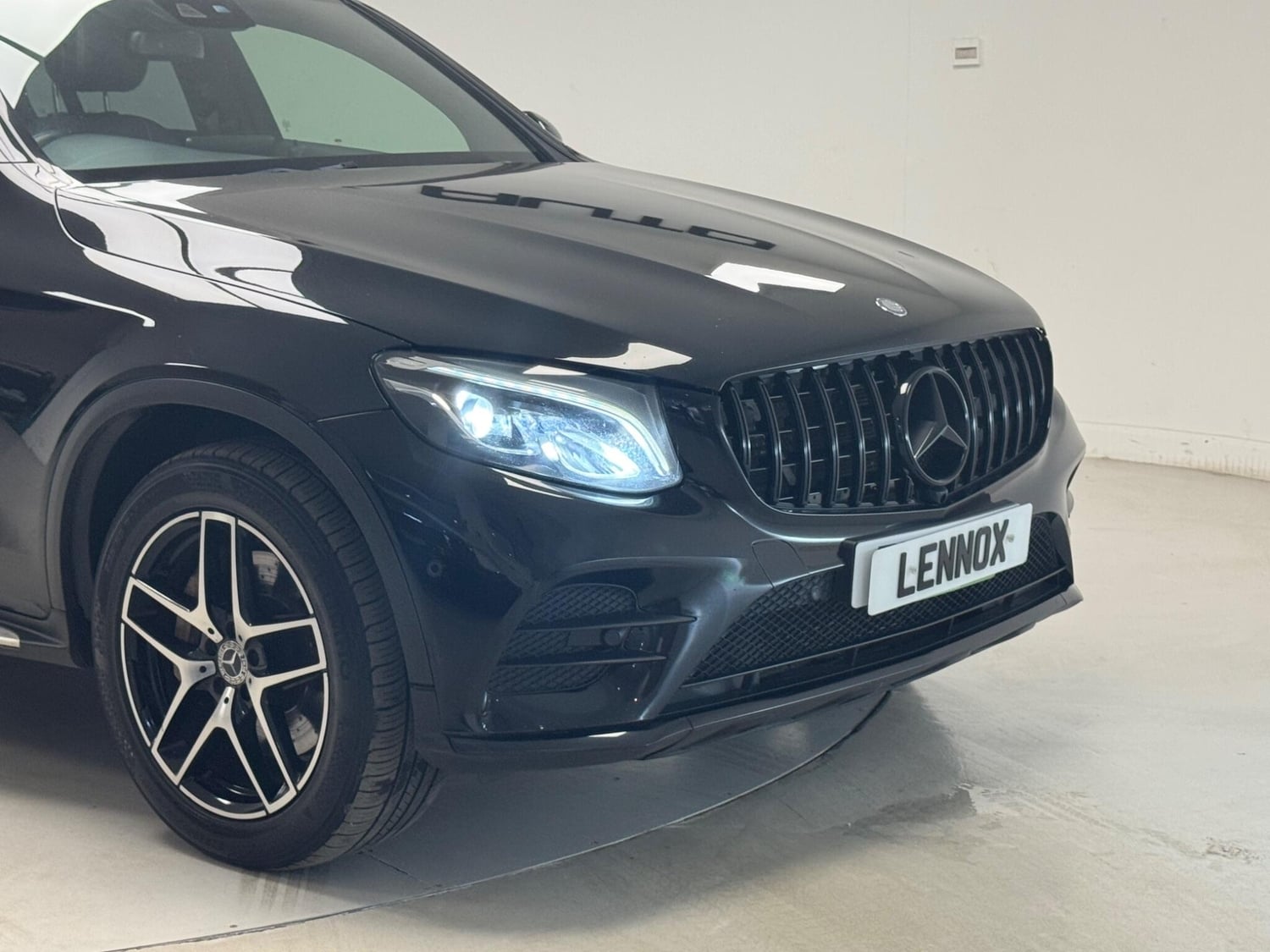 Mercedes-Benz GLC 2017 - Cars