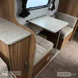 Lunar Quasar 2014 - Motorhomes & Caravans in Burnley