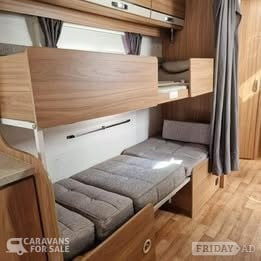 Lunar Quasar 2014 - Motorhomes & Caravans