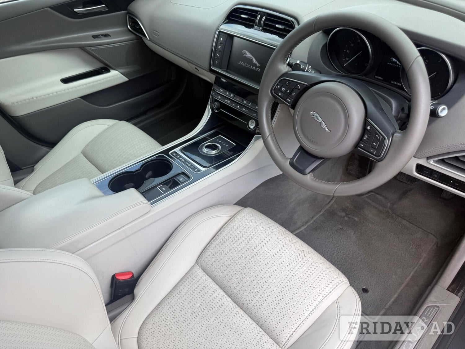 Jaguar XE 2017 - Cars in Enfield