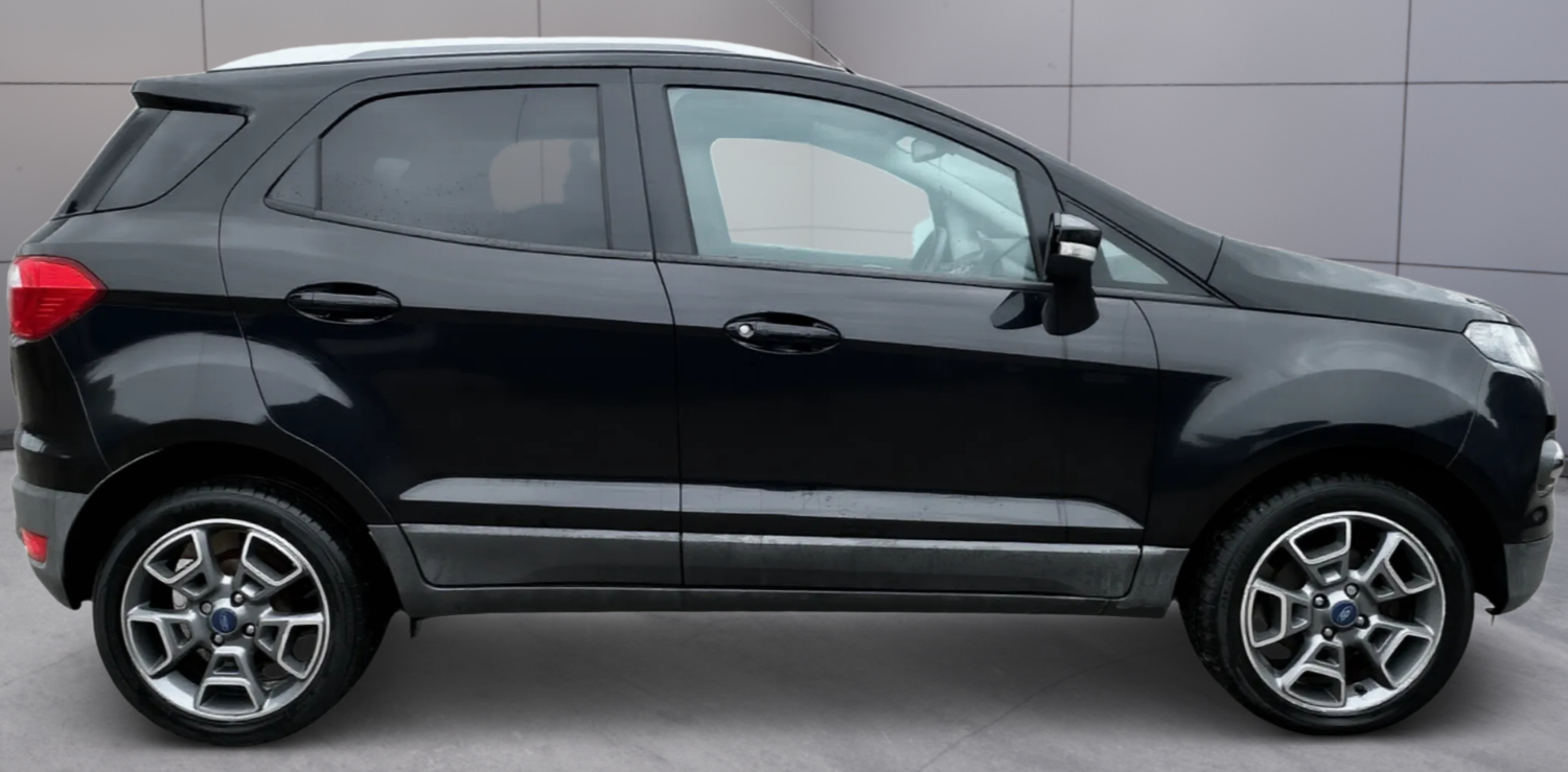 [ berth ]Ford Ecosport