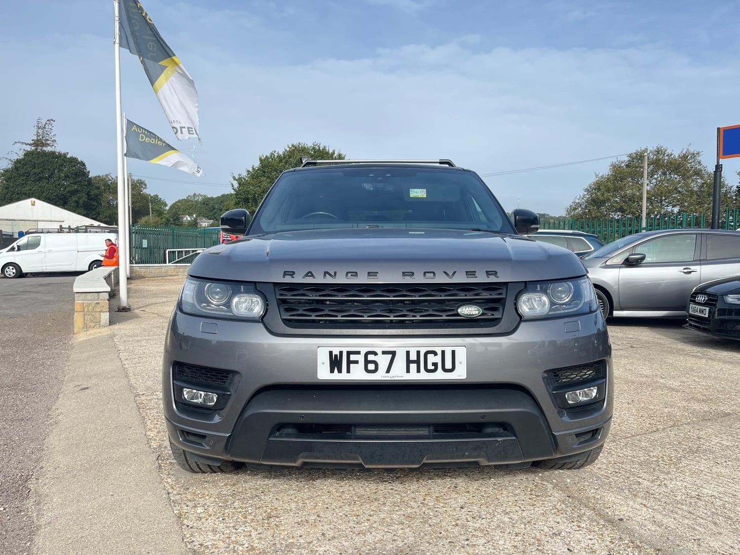 [ berth ]Land Rover Range Rover Sport