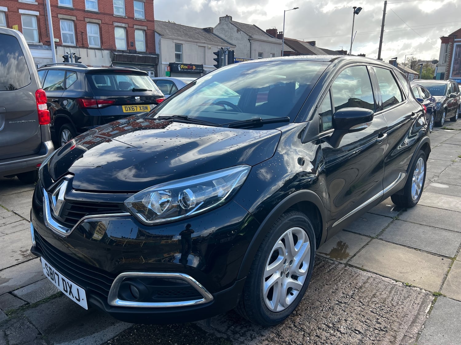 [ berth ]Renault Captur