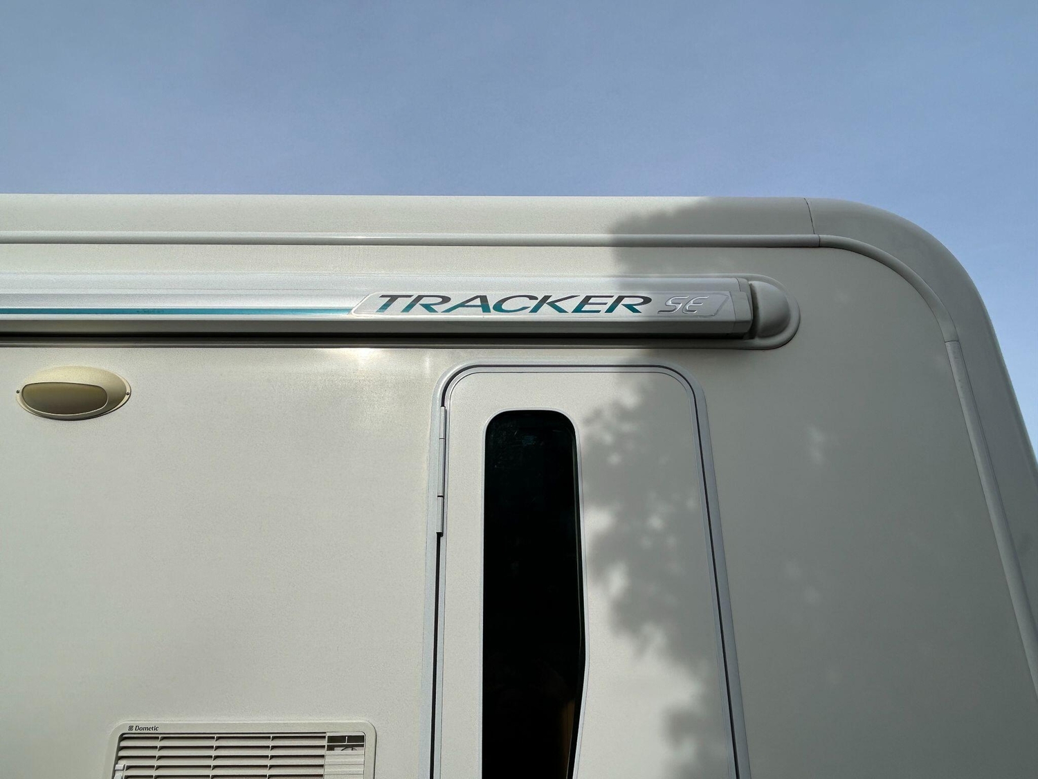 Auto-Trail Tracker EKS 2010 for sale - Motorhomes & Caravans