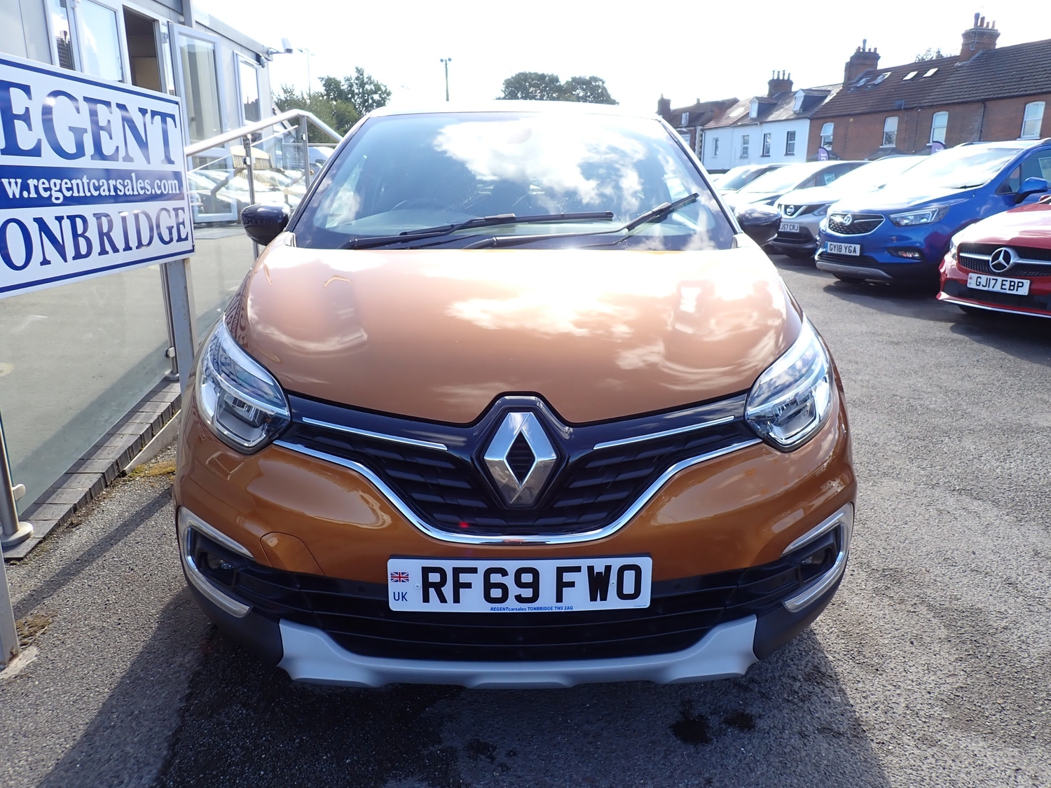 Renault Captur 2020 - Cars