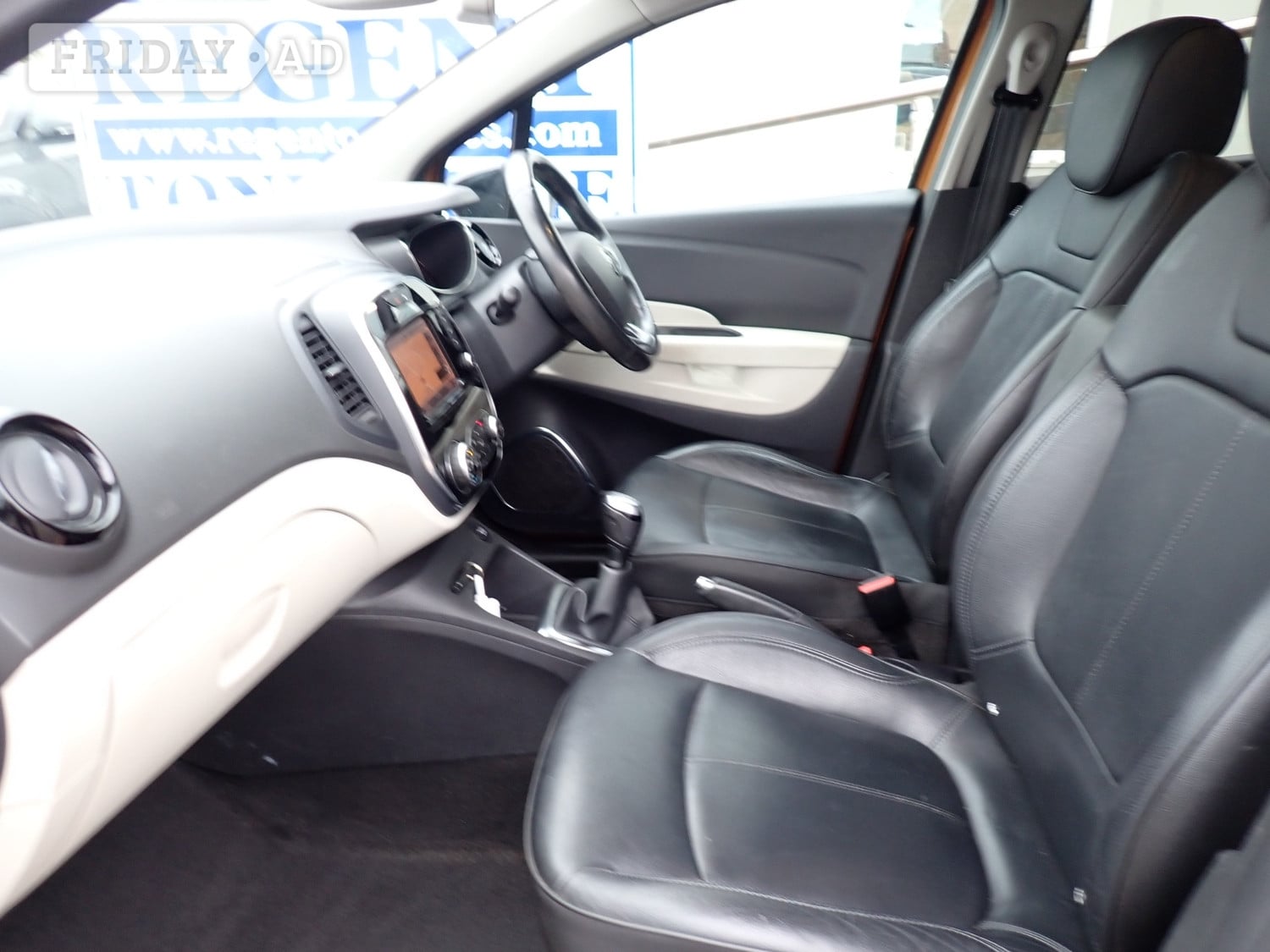 [ berth ]Renault Captur