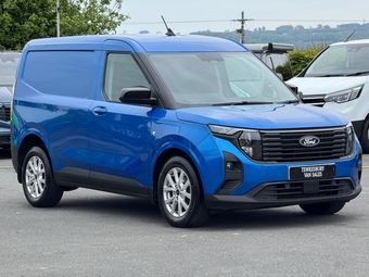 Ford Transit Courier 2024