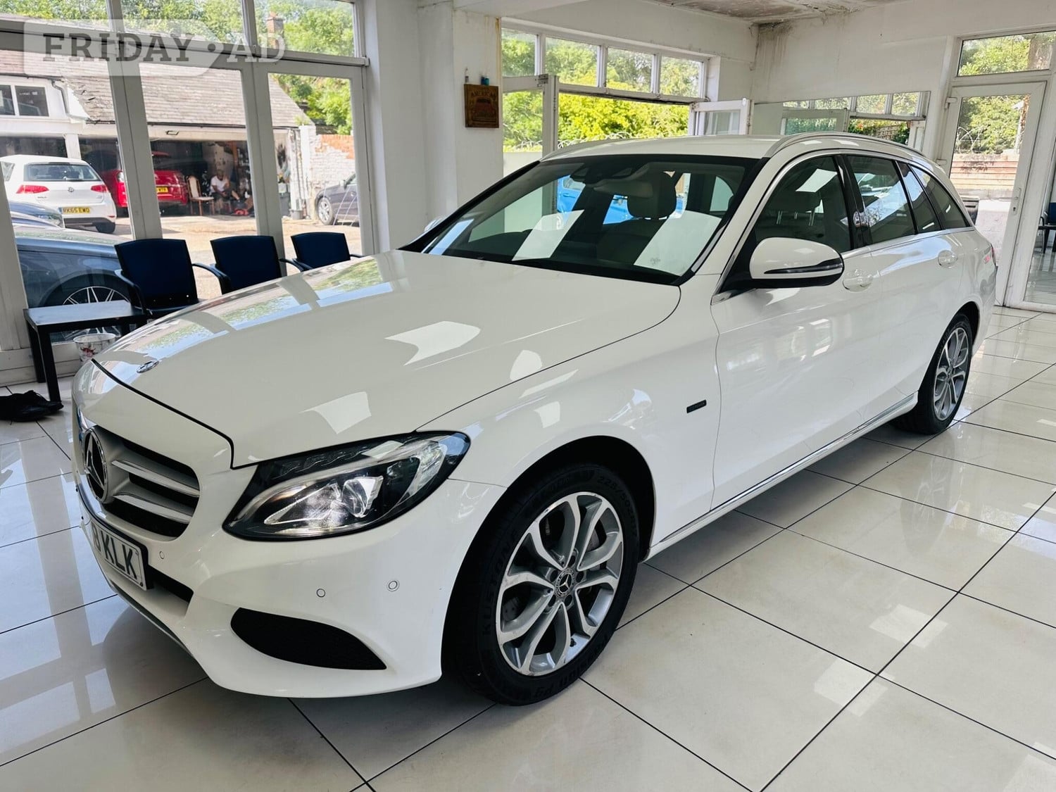 [ berth ]Mercedes-Benz C Class