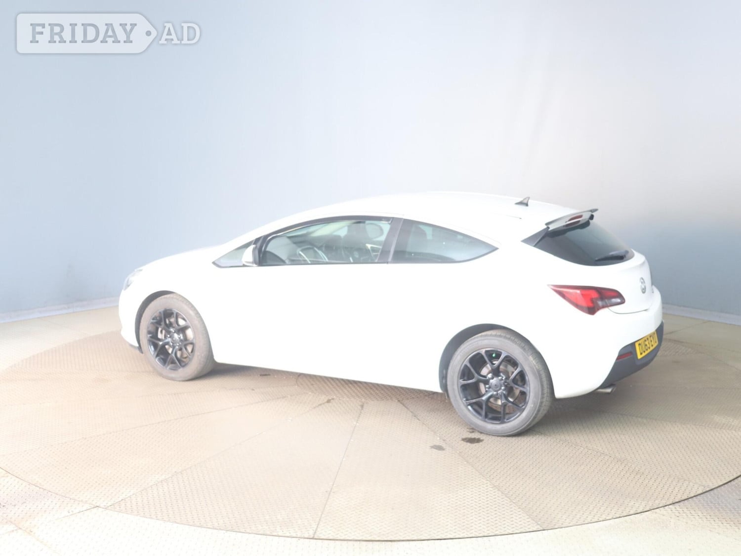 Vauxhall Astra 2013 - Cars