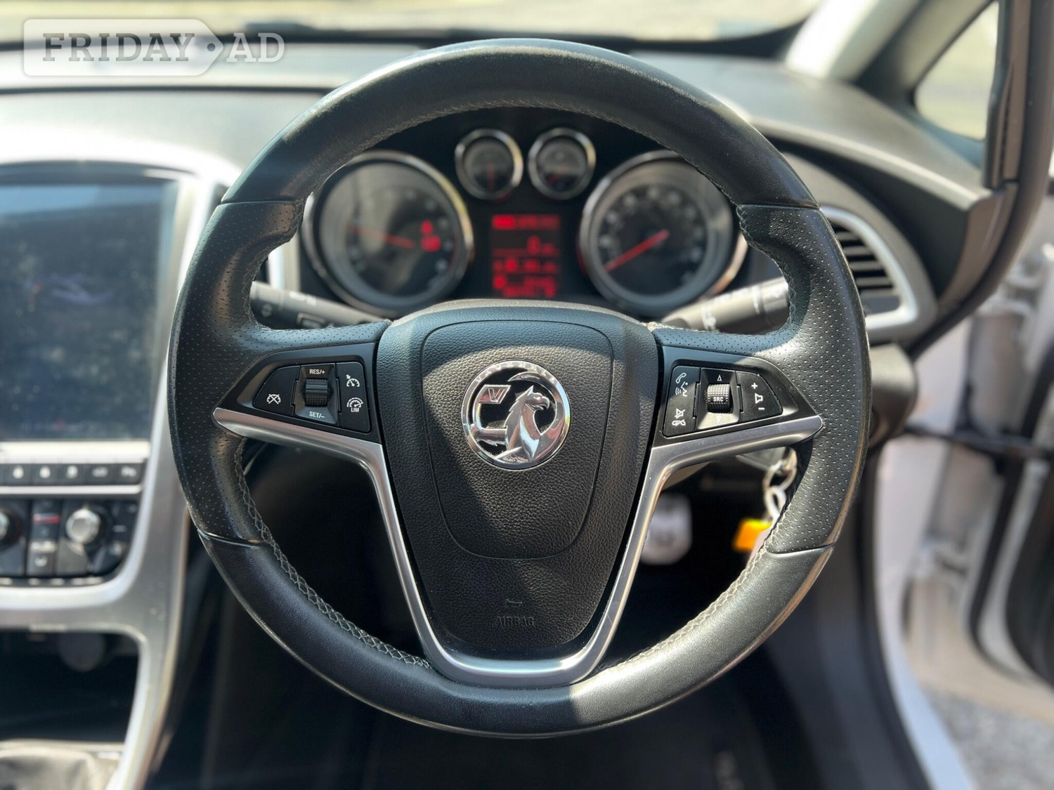 Vauxhall Astra 2013 - Cars