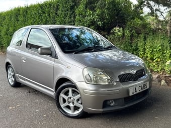 Toyota Yaris 2004