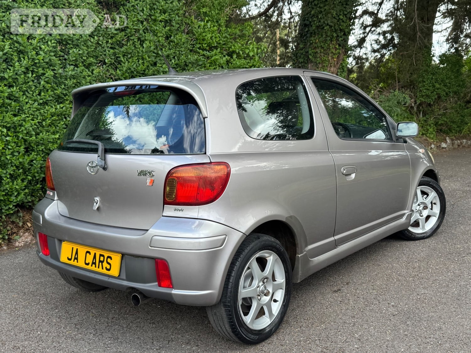 [ berth ]Toyota Yaris