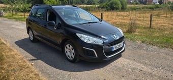 Peugeot 308 SW 2012