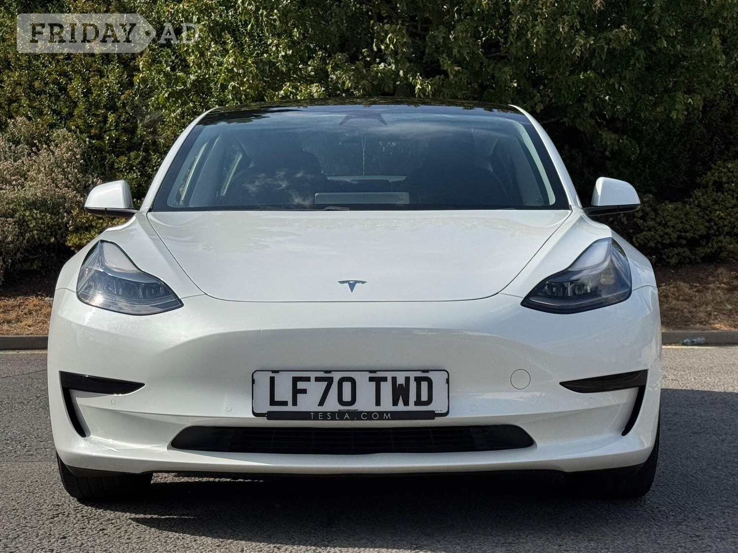 [ berth ]Tesla Model 3