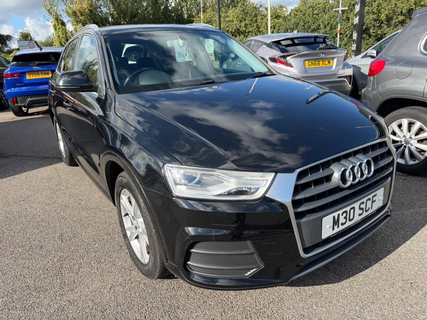 Audi Q3 2015 in Gillingham