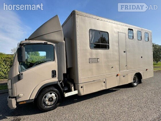 Minster  Isuzu Horsebox - Trailers & Horseboxes