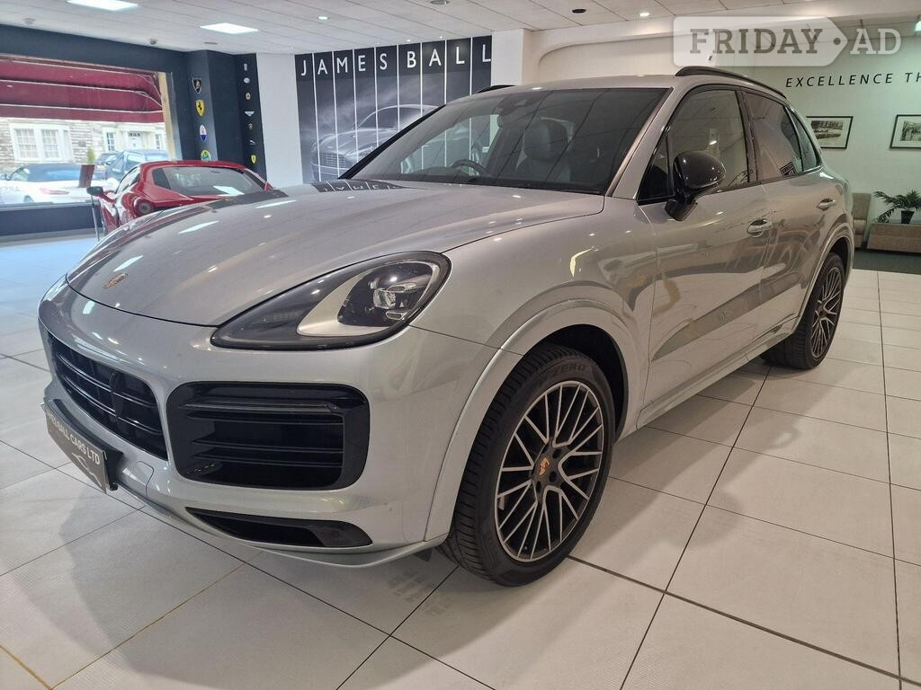 [ berth ]Porsche Cayenne