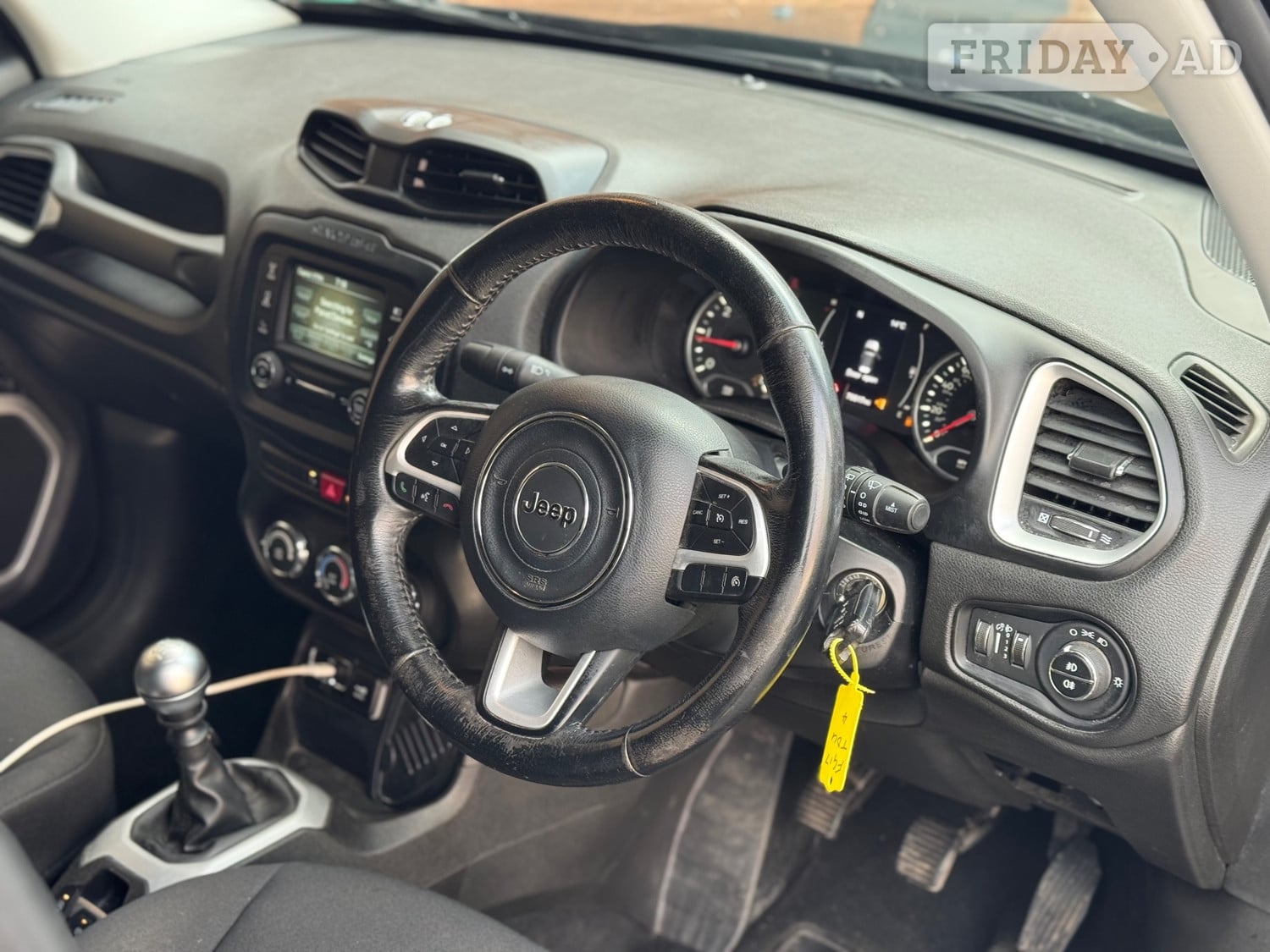 Jeep Renegade 2017 - Cars