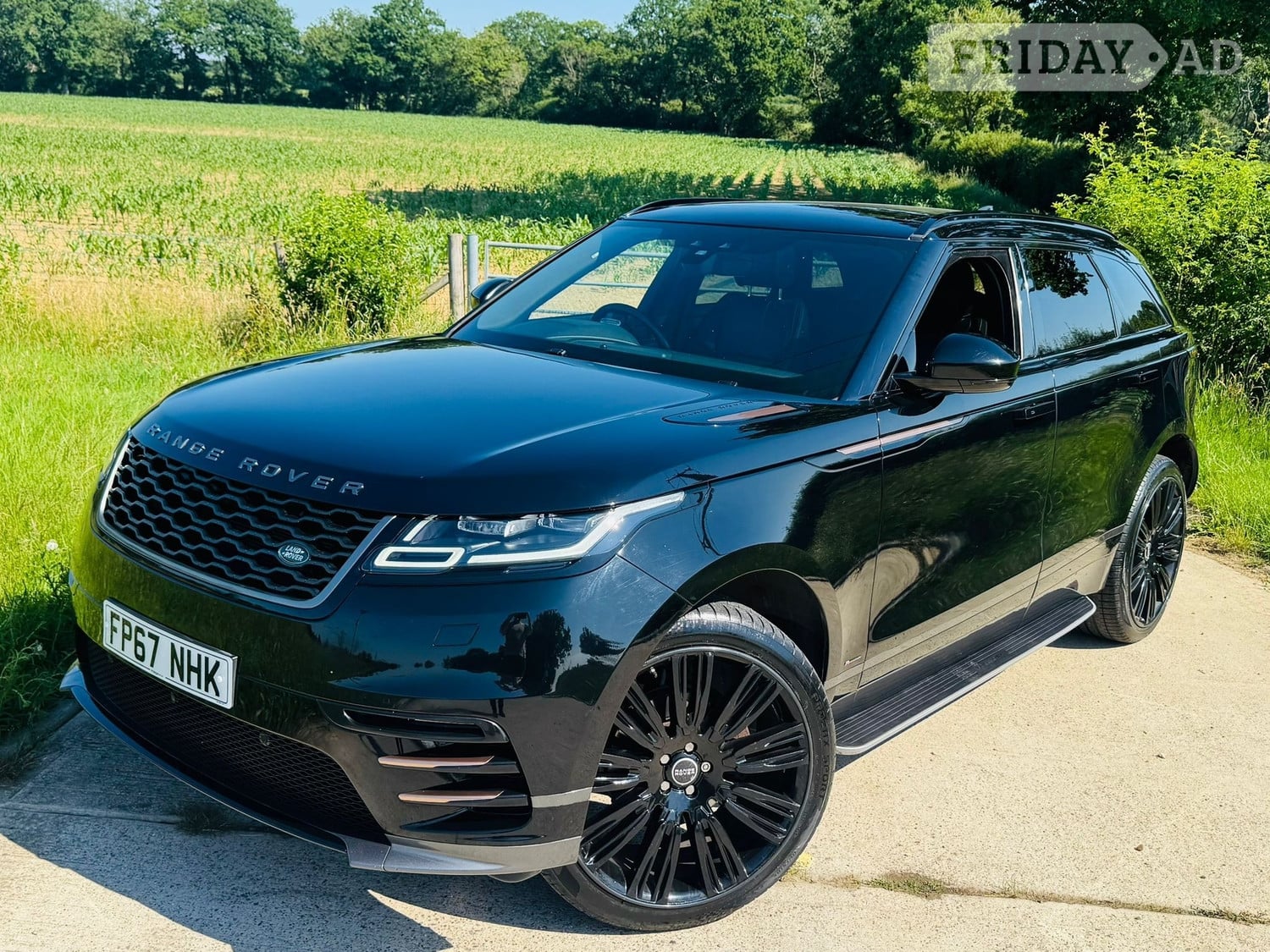 Land Rover Range Rover Velar 2017 in Horley