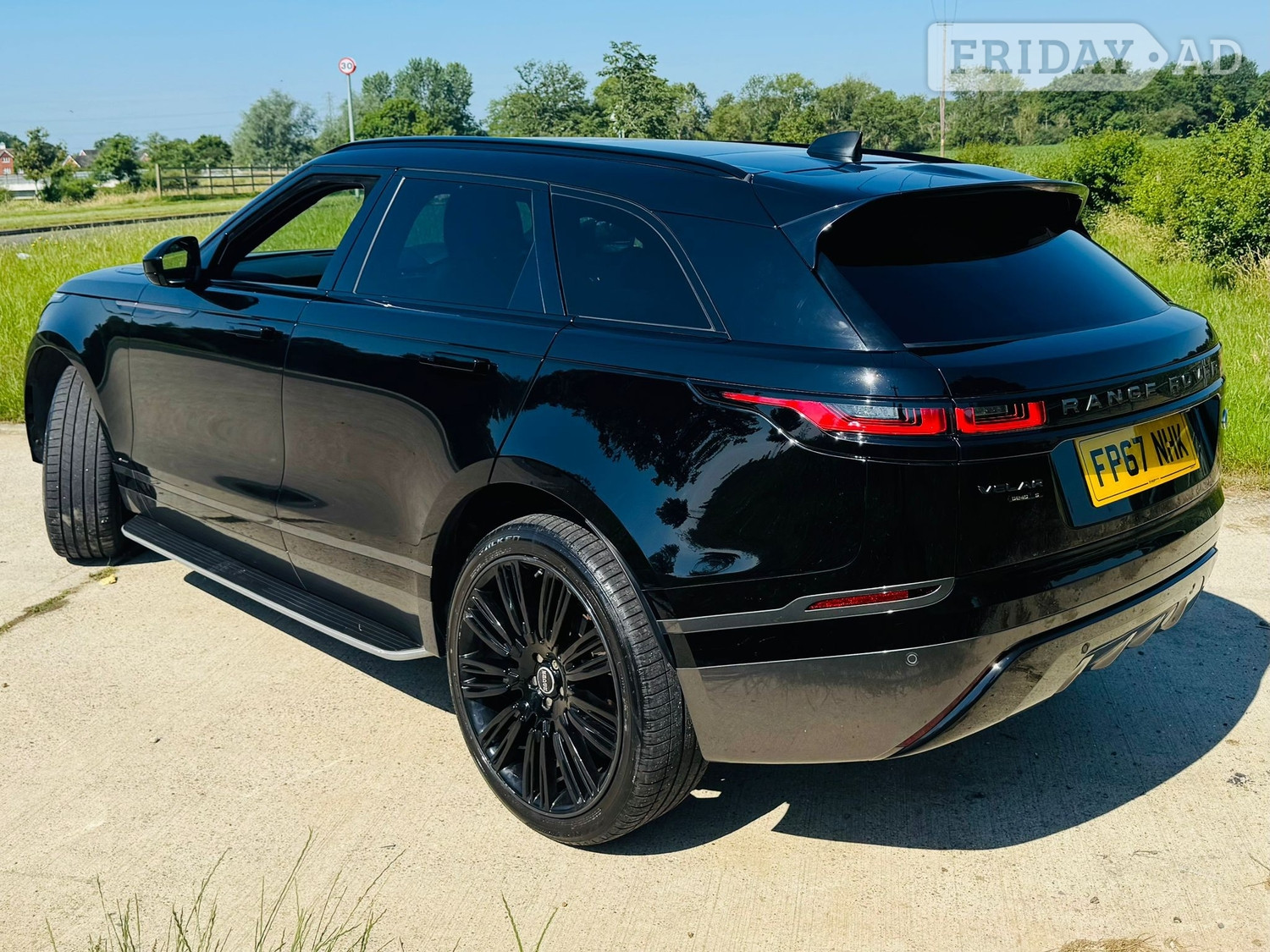 Land Rover Range Rover Velar Horley