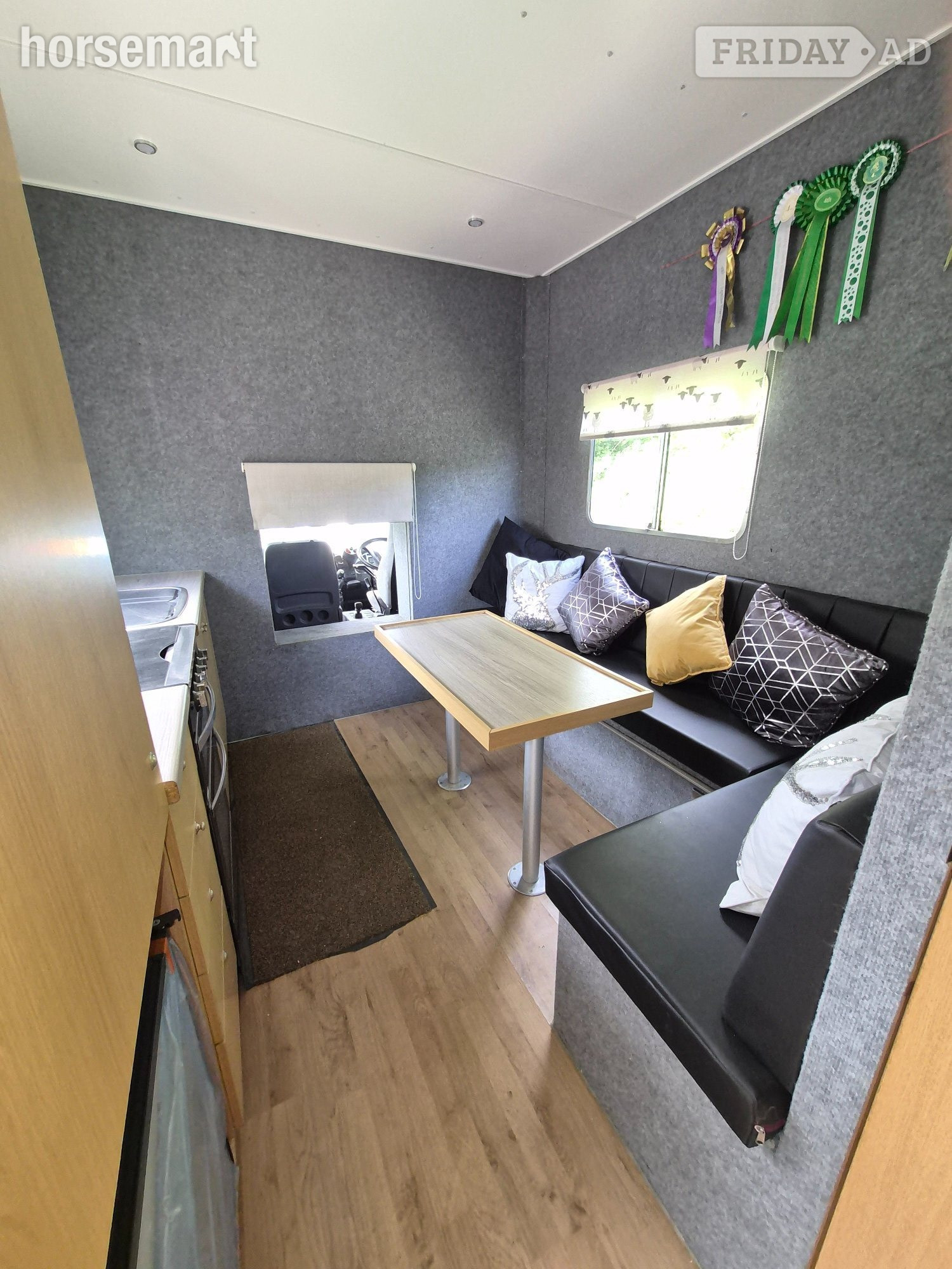 Cheshire Horseboxes  Iveco Horsebox - Trailers & Horseboxes