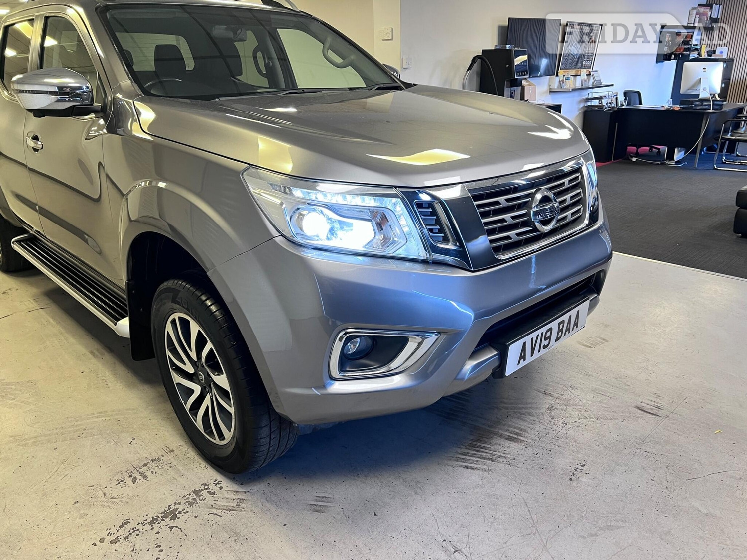Nissan Navara 2019 - Vans & Commercial Vehicles in Stroud
