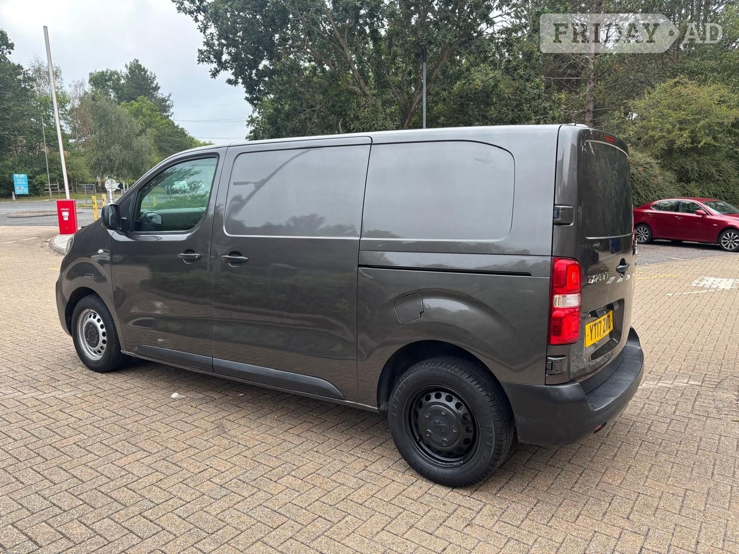 [ berth ]Peugeot Expert